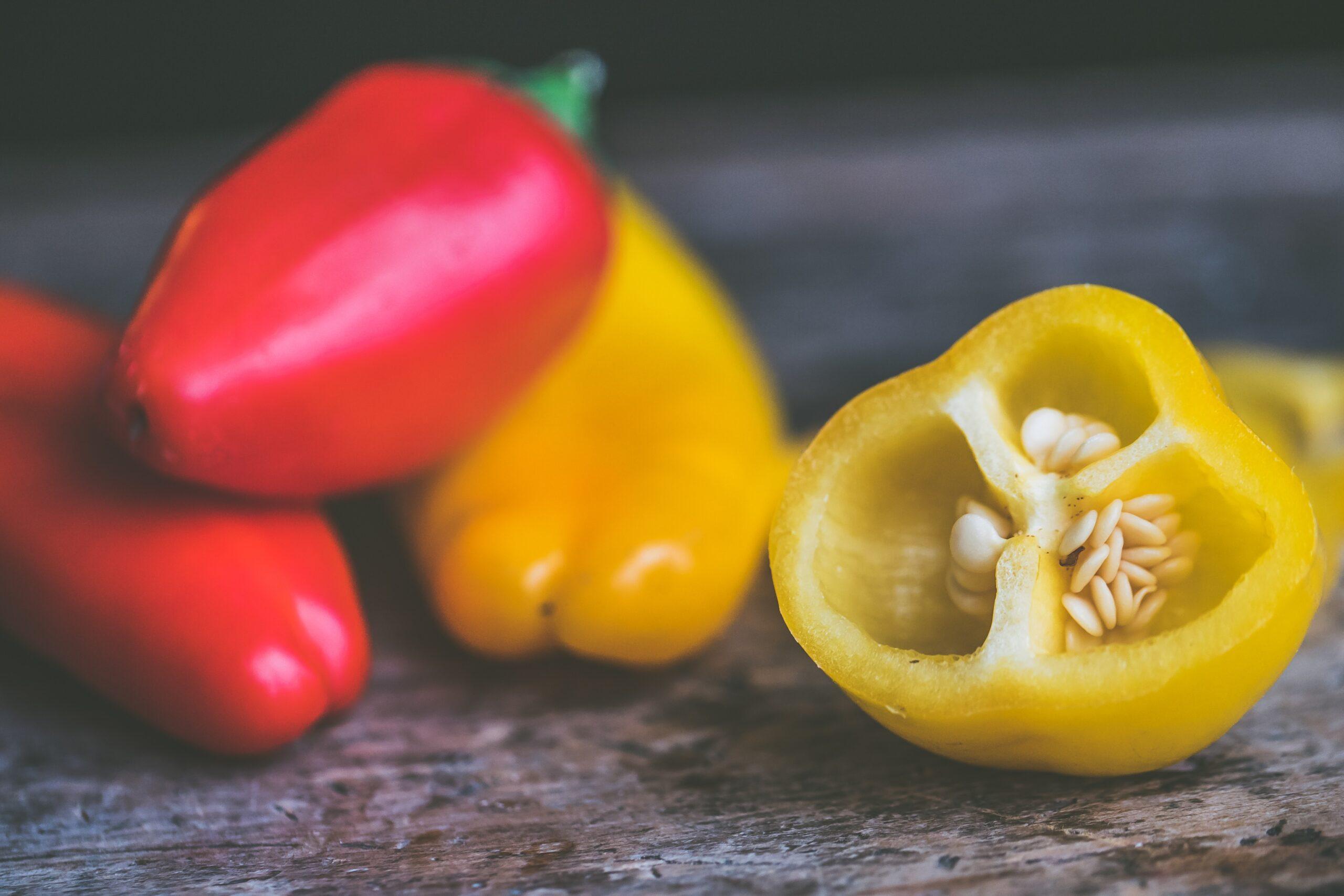 Come cucinare i peperoni: 3 ricette da leccarsi i baffi