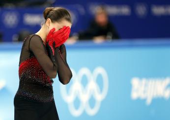 Pattinaggio, Kamila Valieva squalificata per 4 anni: l’oro di Pechino 2022 va agli Usa