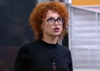 Grande Fratello, Beatrice Luzzi lascia la casa definitivamente? La verità sull’attrice