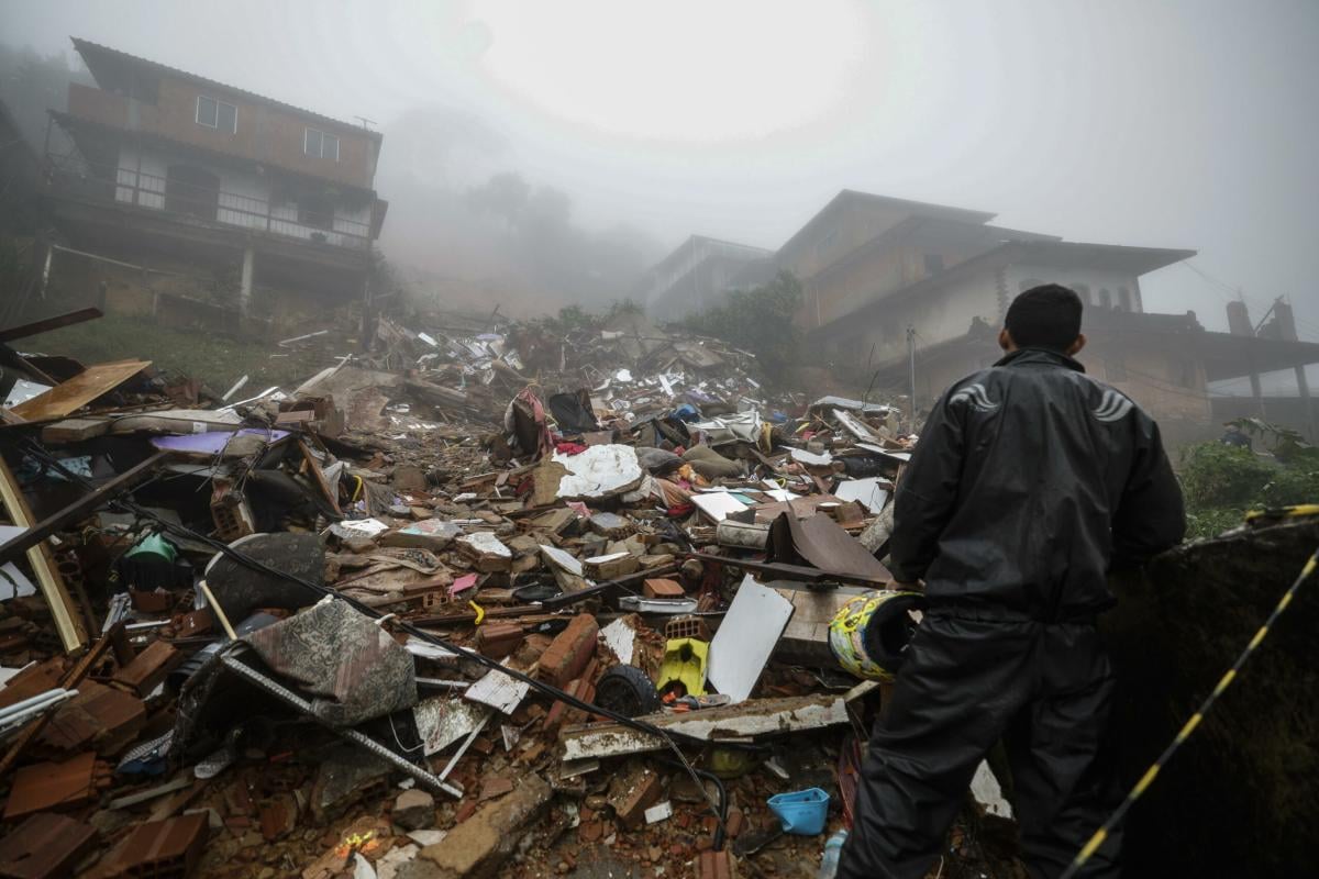 Brasile, forte tempesta sullo stato di Rio de Janeiro: almeno 13 morti