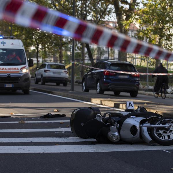 Chi è Laura Chiricuta, la 46enne morta nello scontro tra un’auto e uno scooter nel centro di Viareggio