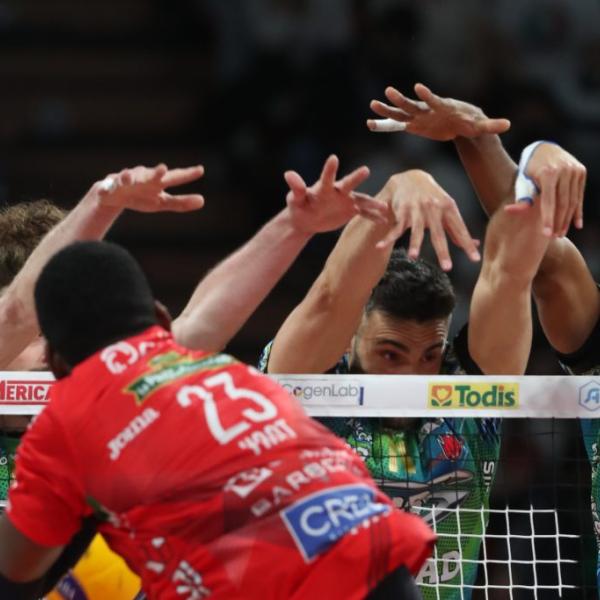 Volley, Finale Playoff, A Civitanova gara 2