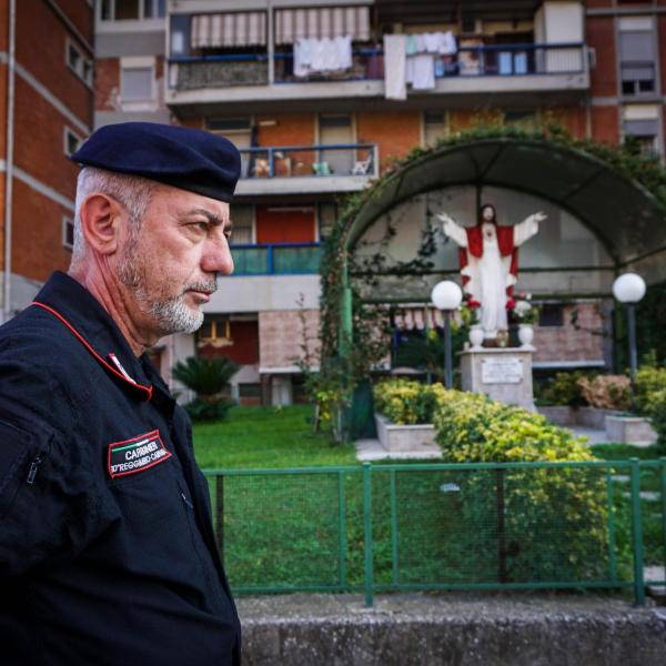 Chi era Camillo Esposito, 29enne vittima di un agguato a Scampia (Napoli)? Caccia all’aggressore