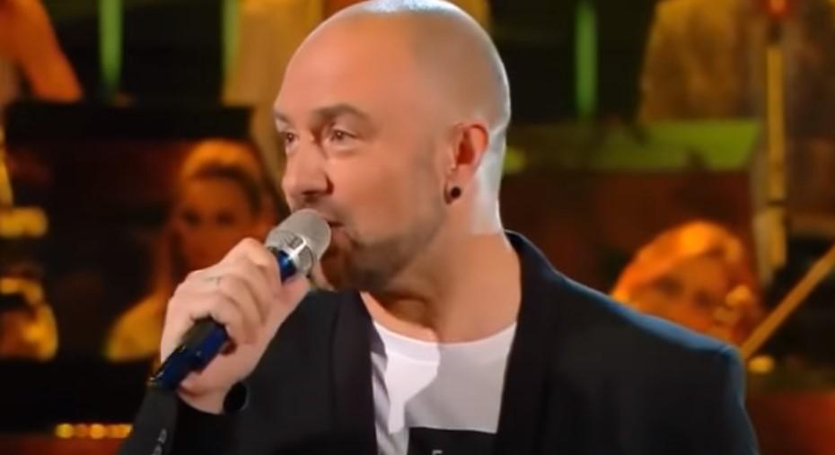 Alessandro Canino: età, moglie e figli del cantante di “Brutta”