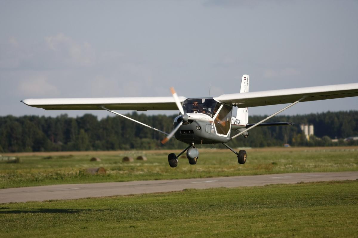 Incidente aereo: chi sono le due vittime dell’ultraleggero precipitato a Terni?