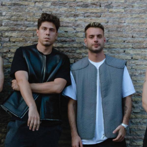 “Un altro mondo” è il nuovo singolo di Marracash, Tananai e Merk & Kremont: testo e significato | VIDEO