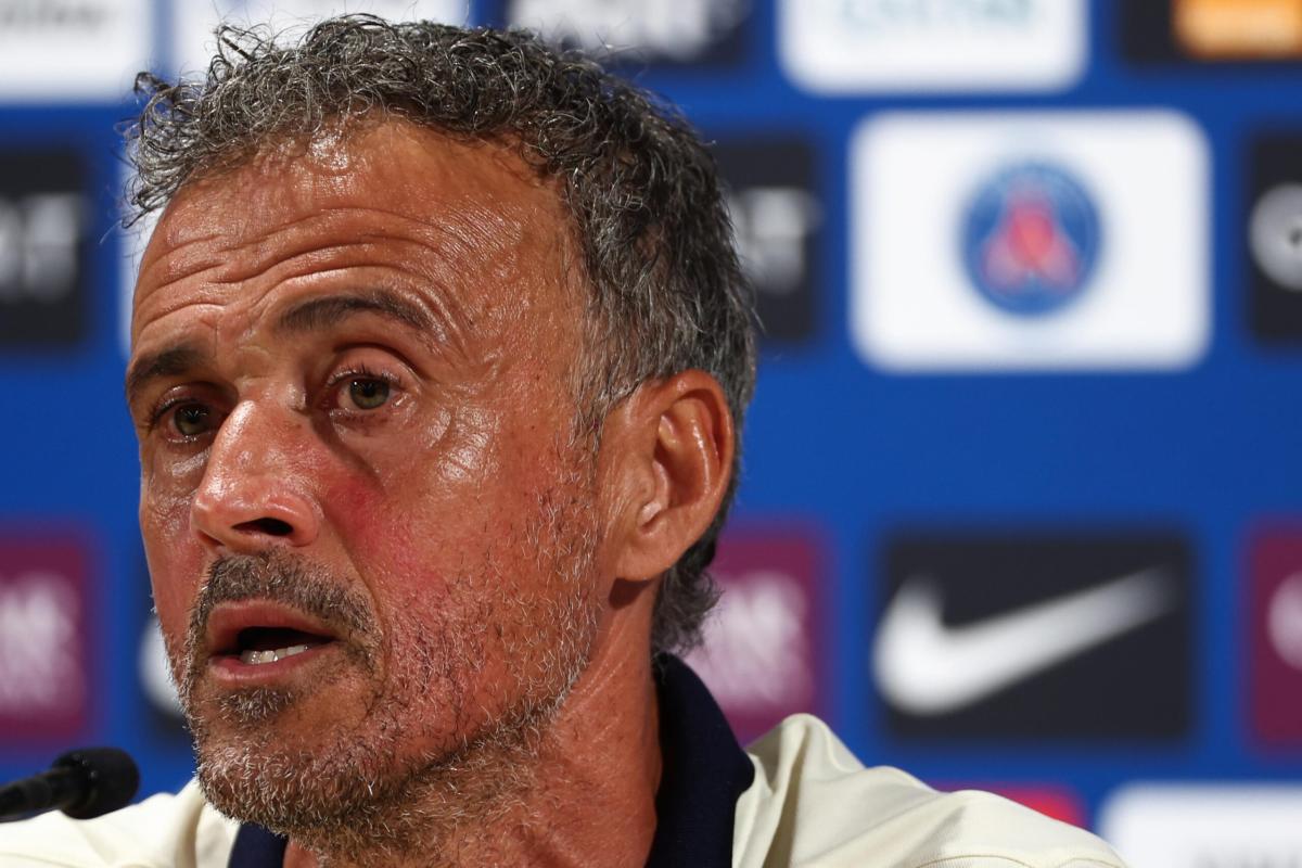 Luis Enrique scarica Mbappè: “Devono trovare un accordo, nessuno vi…