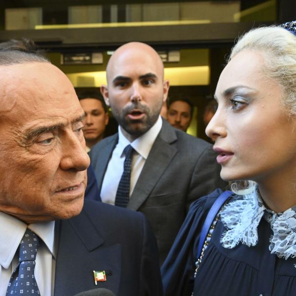 Marta Fascina, il primo Capodanno senza Berlusconi: “L’augurio più bello resterà sempre il tuo”. VIDEO