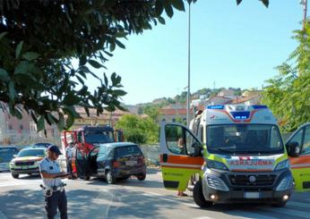 Roma, incidente sulla via Flaminia: 19enne perde il controllo del motorino, morto sul colpo