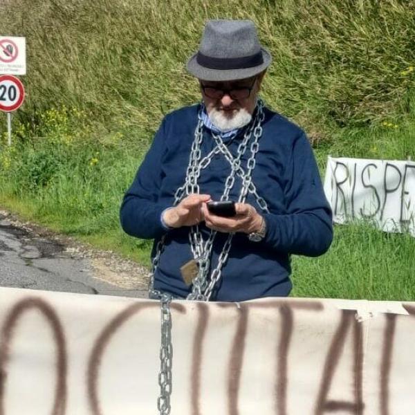 Roma, tensione a Casal Selce per il Biodigestore, Ama accede al terreno e insorgono i comitati: “Non avete l’autorizzazione?” |FOTO E VIDEO