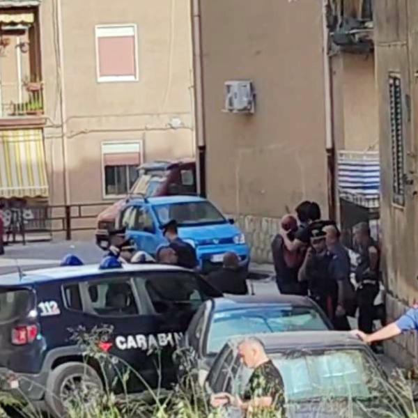 Agrigento, non risponde al gip il 35enne che ha accoltellato moglie e figli a Cianciana: convalidato l’arresto