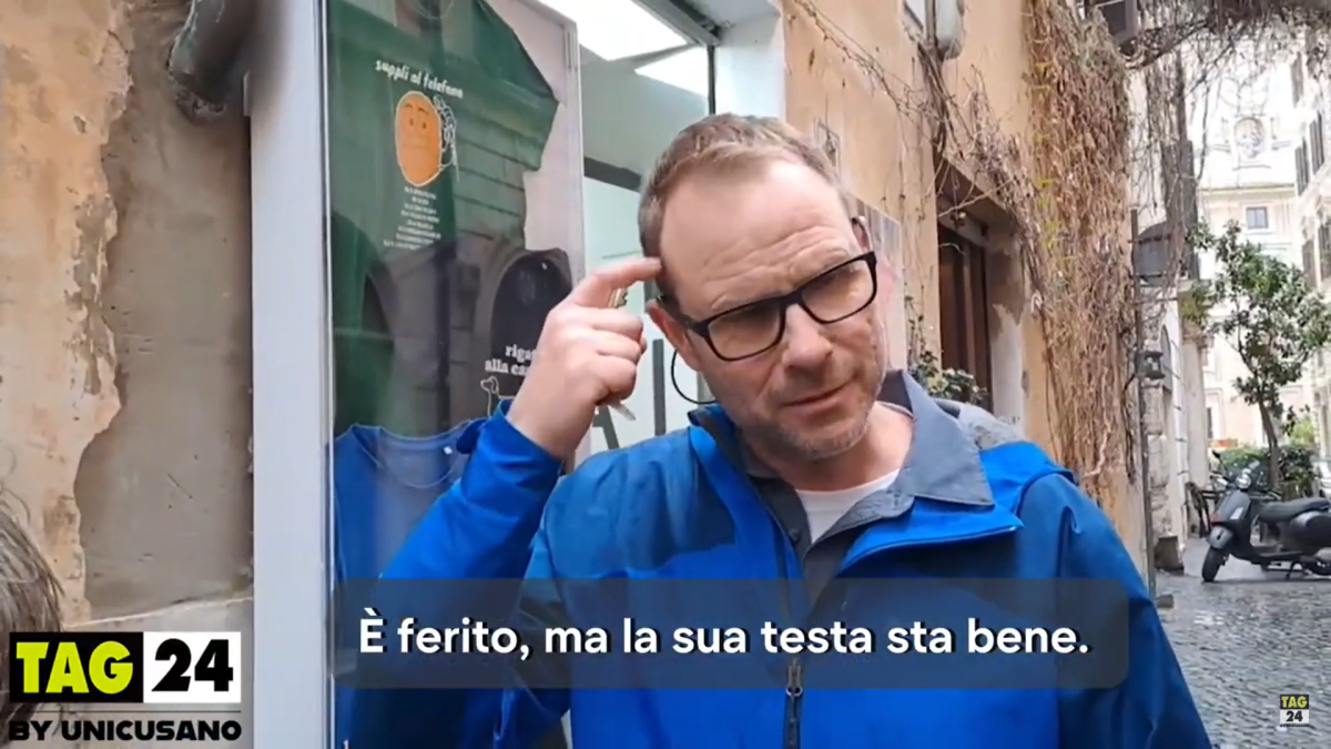 Bambino caduto dalla finestra a Roma, il padre: “Sta bene e parla con noi” | VIDEO