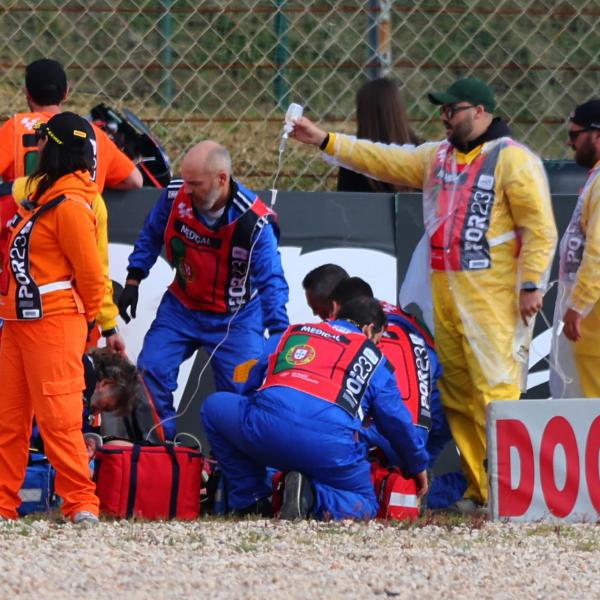 MotoGP, Pol Espargarò dopo l’incidente: “Ho avuto otto fratture nel corpo”