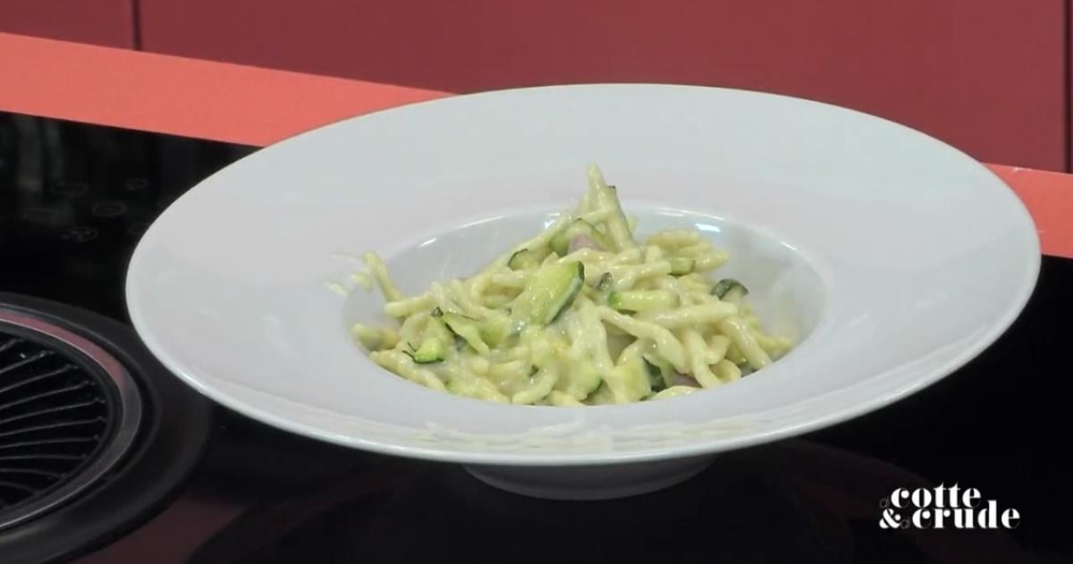 Trofie speck e zucchine, il primo piatto veloce