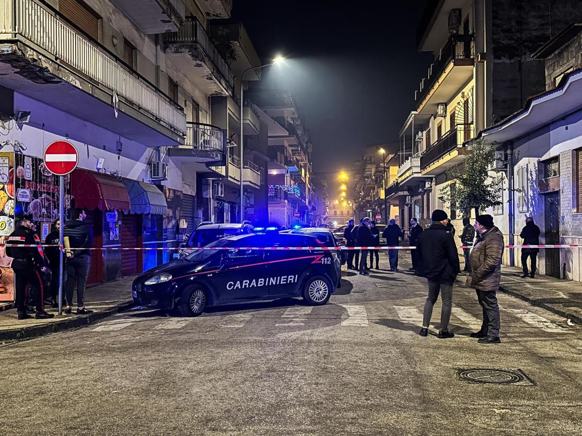 Agguato nel Napoletano, a Torre Annunziata. Ucciso Raffaele Malvone…