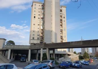 Catania, si barrica in casa e spara dal balcone. In serata arriva la resa