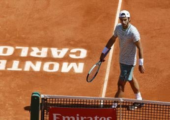 Monte-Carlo Masters 2024, Musetti cade contro Djokovic: il serbo vola ai quarti di finale