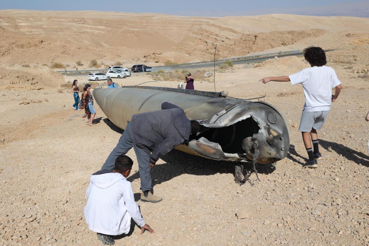 Guerra in Medio Oriente, perché l’Iran attacca Israele? Cosa succederà dopo il lancio di missili da Teheran | FOTO E VIDEO