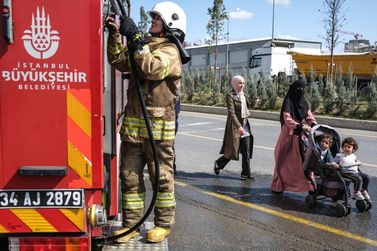 Turchia, incendio nella provincia di Hatay: le fiamme raggiungono l…