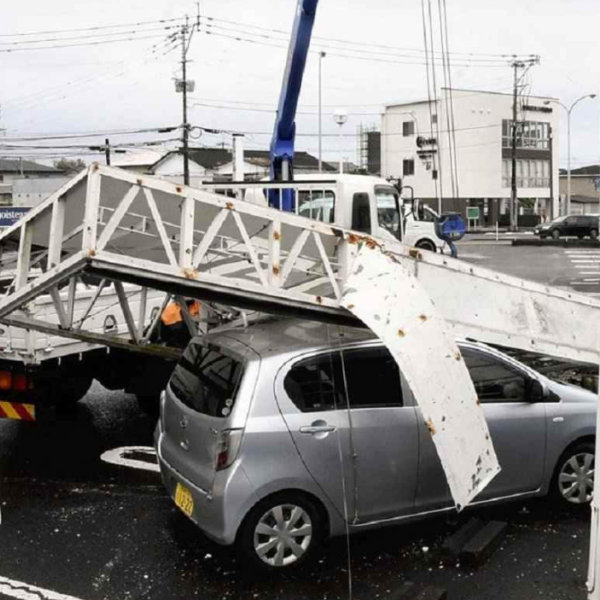 Giappone, il tifone Shanshan devasta il sud del Paese: 4 milioni di sfollati, tre morti e due feriti gravi | FOTO E VIDEO