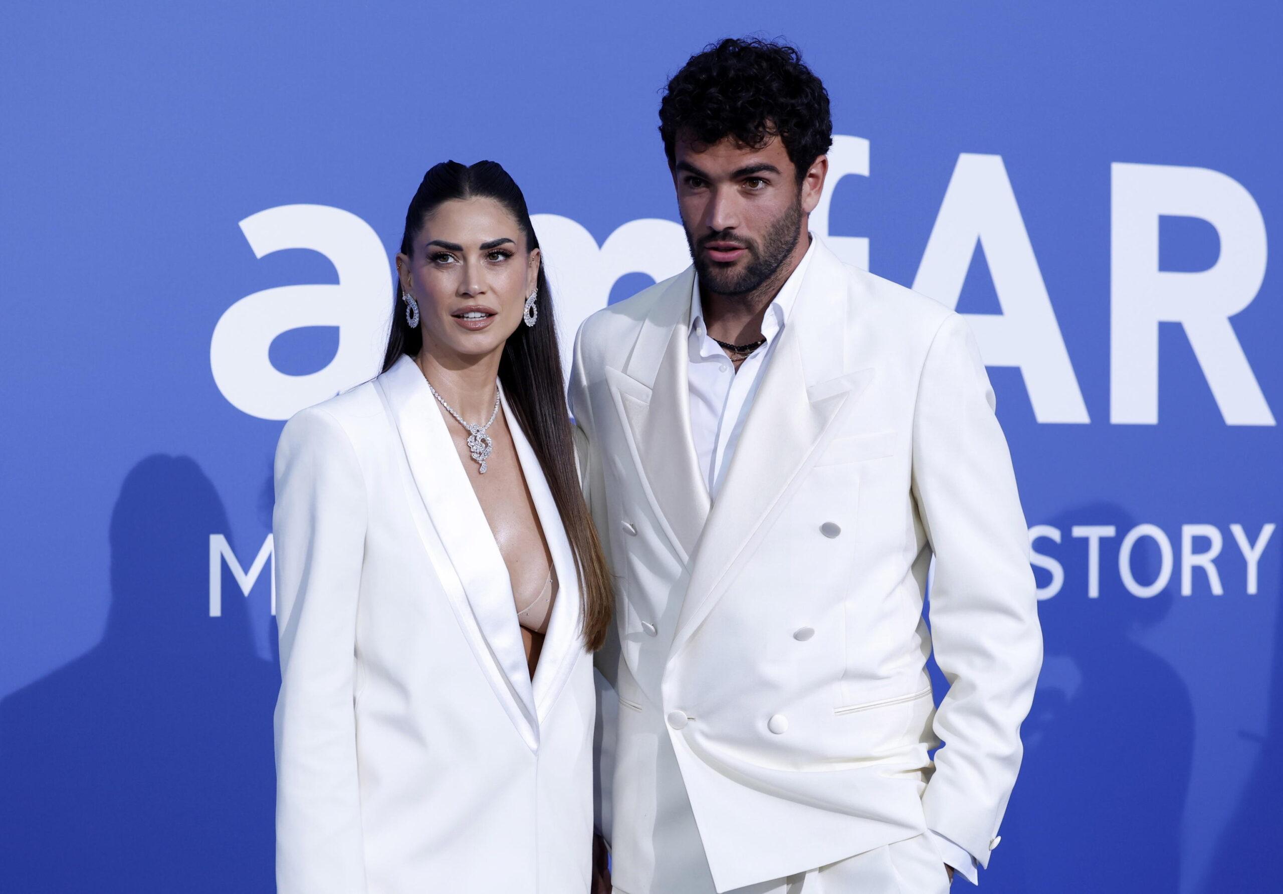 Melissa Satta e Elisabetta Canalis, vacanze di coppia: con loro i fidanzati Matteo Berrettini e Georgian Cimpeanu. C’è anche il piccolo Maddox