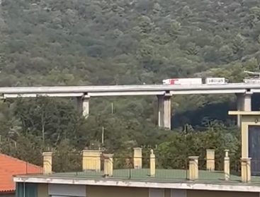 Viadotto A10, cadono calcinacci a Ceriale? Cosa succede e perchè non bisogna preoccuparsi. VIDEO