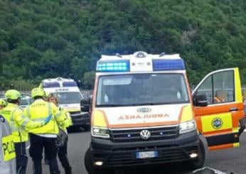 Como, incidente a Sala Comacina: si ribalta furgone sulla SS340, traffico in tilt