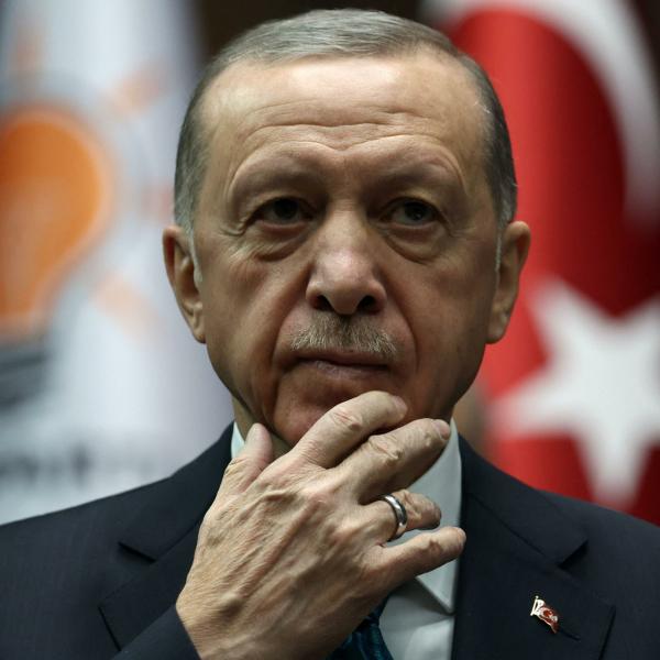 Turchia al voto, chiusi i seggi, Erdogan: “Istanbul torna al suo splendore”