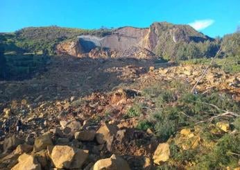 Papua Nuova Guinea, violenta frana all’alba: almeno 100 morti e villaggi distrutti | VIDEO E FOTO