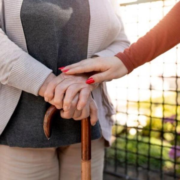 Nuova terapia infusionale per curare il Parkinson, speranza per gli ammalati