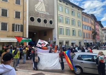 Festival dell’economia di Trento, ancora contestazioni per la ministra Roccella: “Ostilità contro il mondo della maternità”. Critiche del collettivo Intifada contro la ministra Bernini