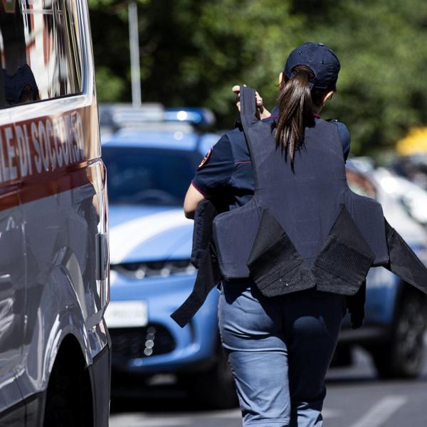 Chi sono i due ragazzi vittima di un’aggressione omofoba e presi a cinghiate a Roma?| VIDEO