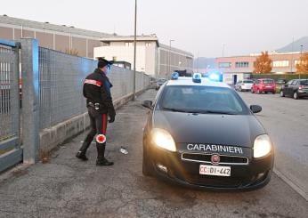 Teramo, tenta di strangolare la moglie dopo una lite: arrestato 30enne in Val Vibrata