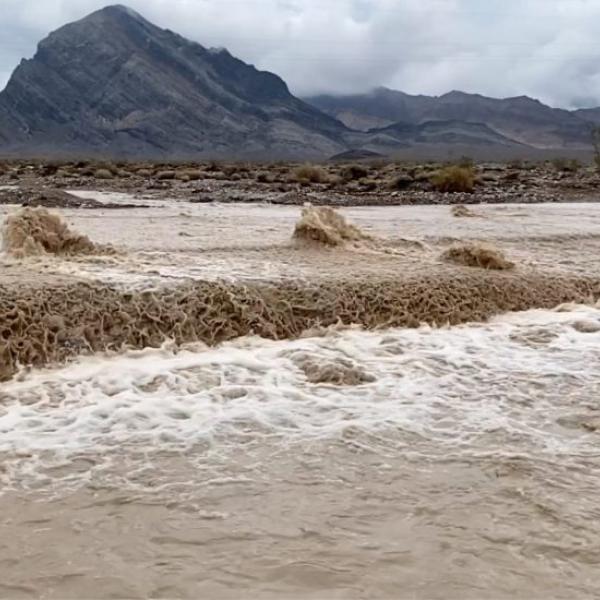 Inondazione senza precedenti nella Death Valley in California