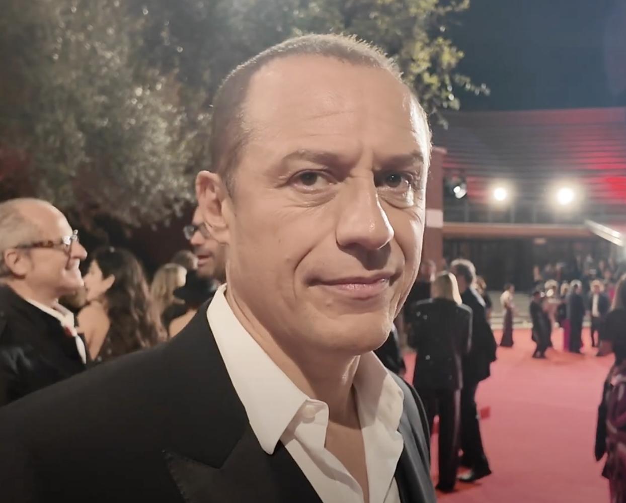 Festa del Cinema di Roma, sul red carpet la protesta degli attori di UNITA, al governo chiedono “serietà e ascolto” | VIDEO