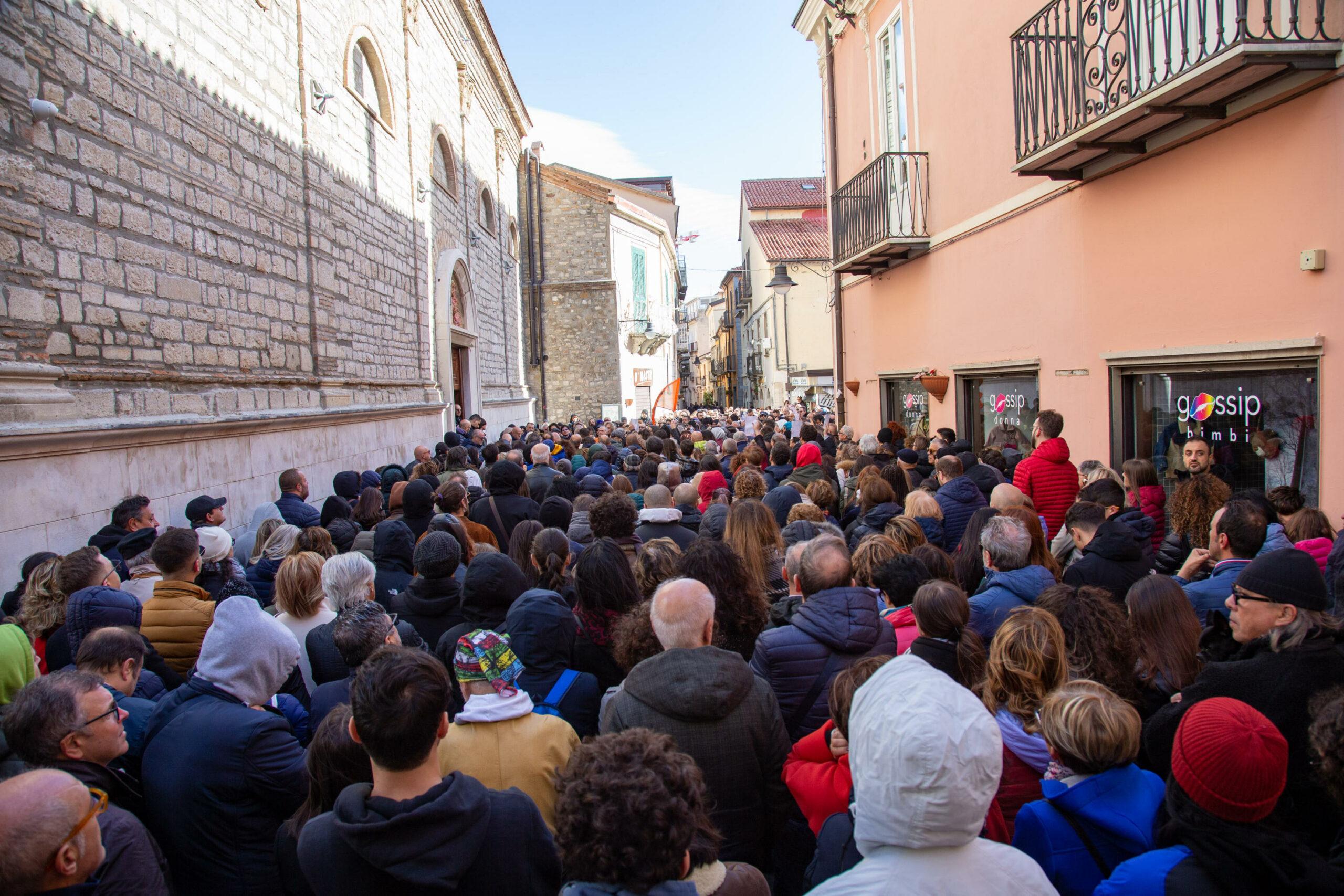 Corteo per Elisa Claps, la madre: “30 anni di sacrificio e dolore, è un onore vedere tutta questa gente oggi”