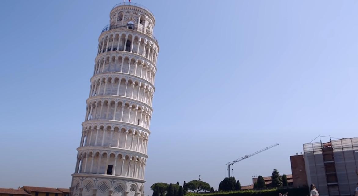 Perché la Torre di Pisa è storta? La spiegazione sta nella storia