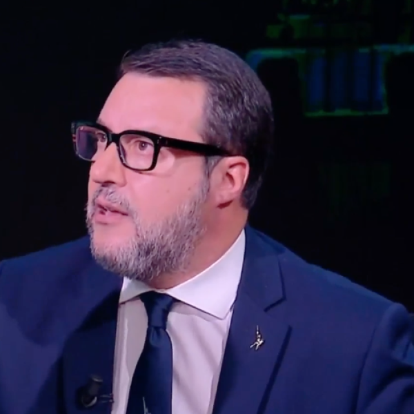 Salvini a “Quarta Repubblica” avvisa i magistrati: “Se uno dei 12 rimpatriati dall’Albania rapina o stupra, chi paga…?”. E attacca l’Albano