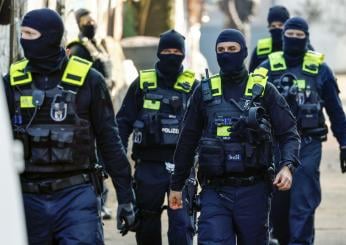 Germania, blitz a Berlino della polizia: è caccia agli ex terroristi della Raf