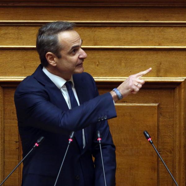 Grecia, il premier annuncia la nuova composizione del governo: i risultati delle europee mettono in difficoltà Mitsotakis