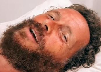 Jovanotti, incidente in bici: “Mi sono rotto clavicola e femore” | VIDEO