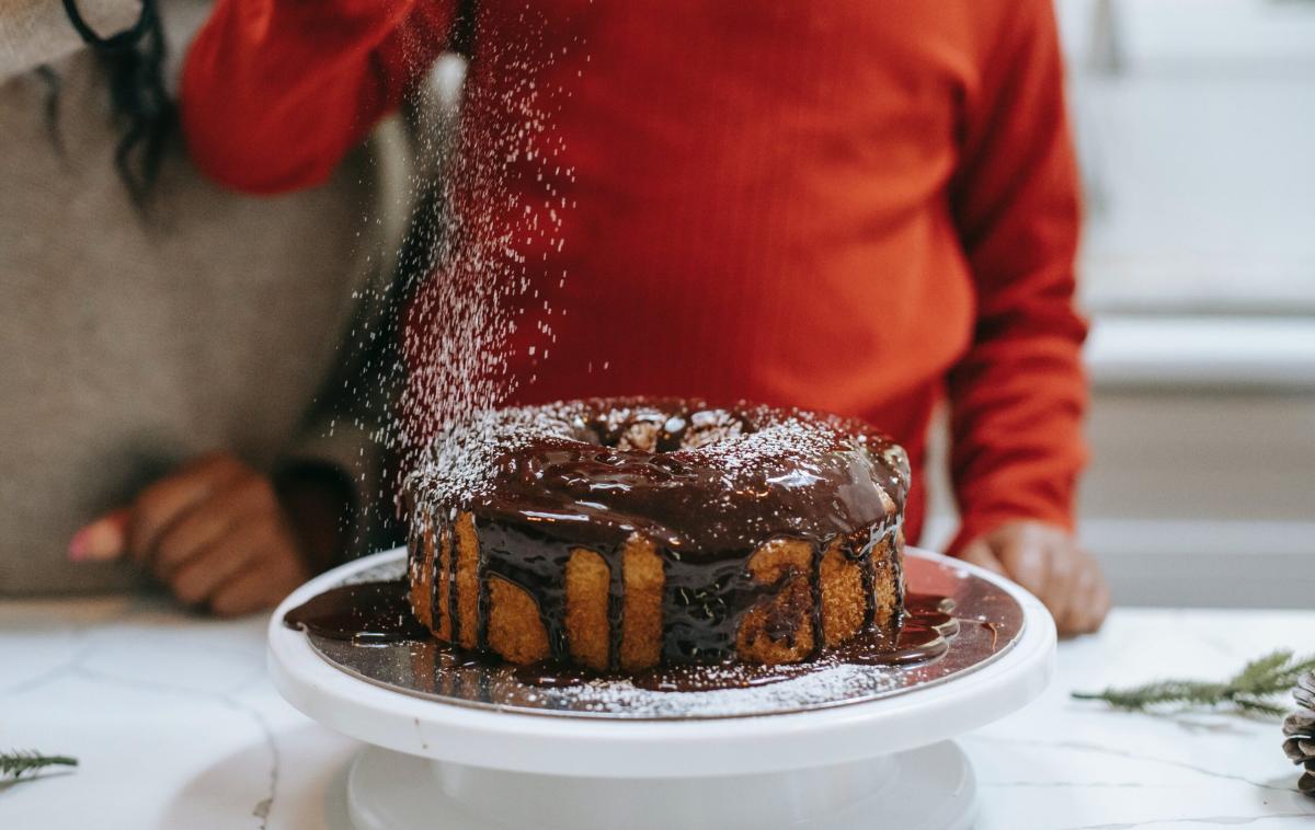 Merenda golosa con la torta menta e cioccolato