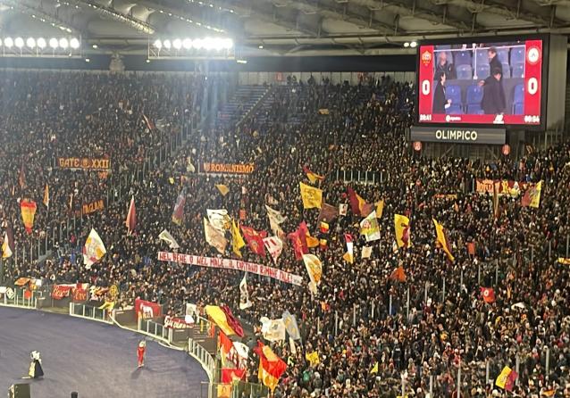 Roma - Udinese striscione per Pellegrini