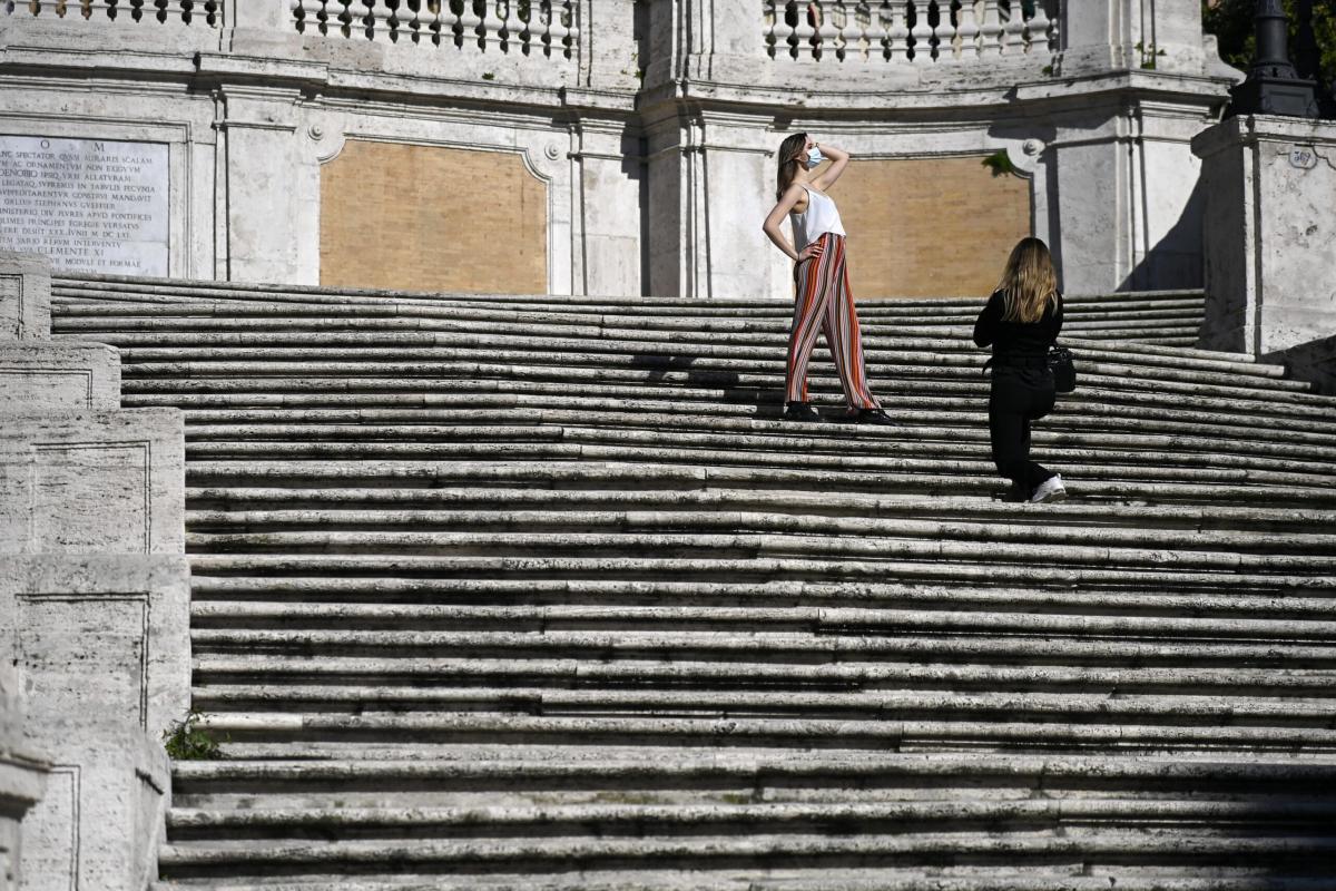 Roma, ubriaco in moto senza casco rischia di investire una bambina …