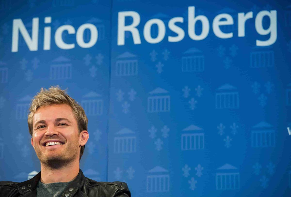 Formula 1, Nico Rosberg attacca Ferrari: “Manca la continuità”