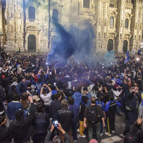 La protesta dei tifosi dell’Inter: niente tifo durante il primo tempo della finale di Coppa Italia. Le motivazioni sono legate alla Champions League