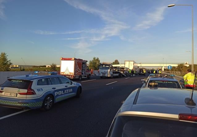 Incidente autostrada Villesse oggi