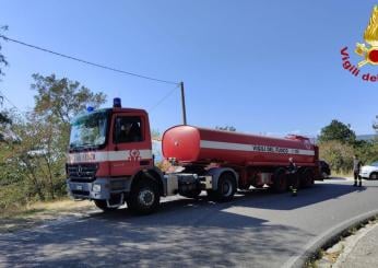 Cosenza, incendio vicino ad Acri: chiusa la statale 660