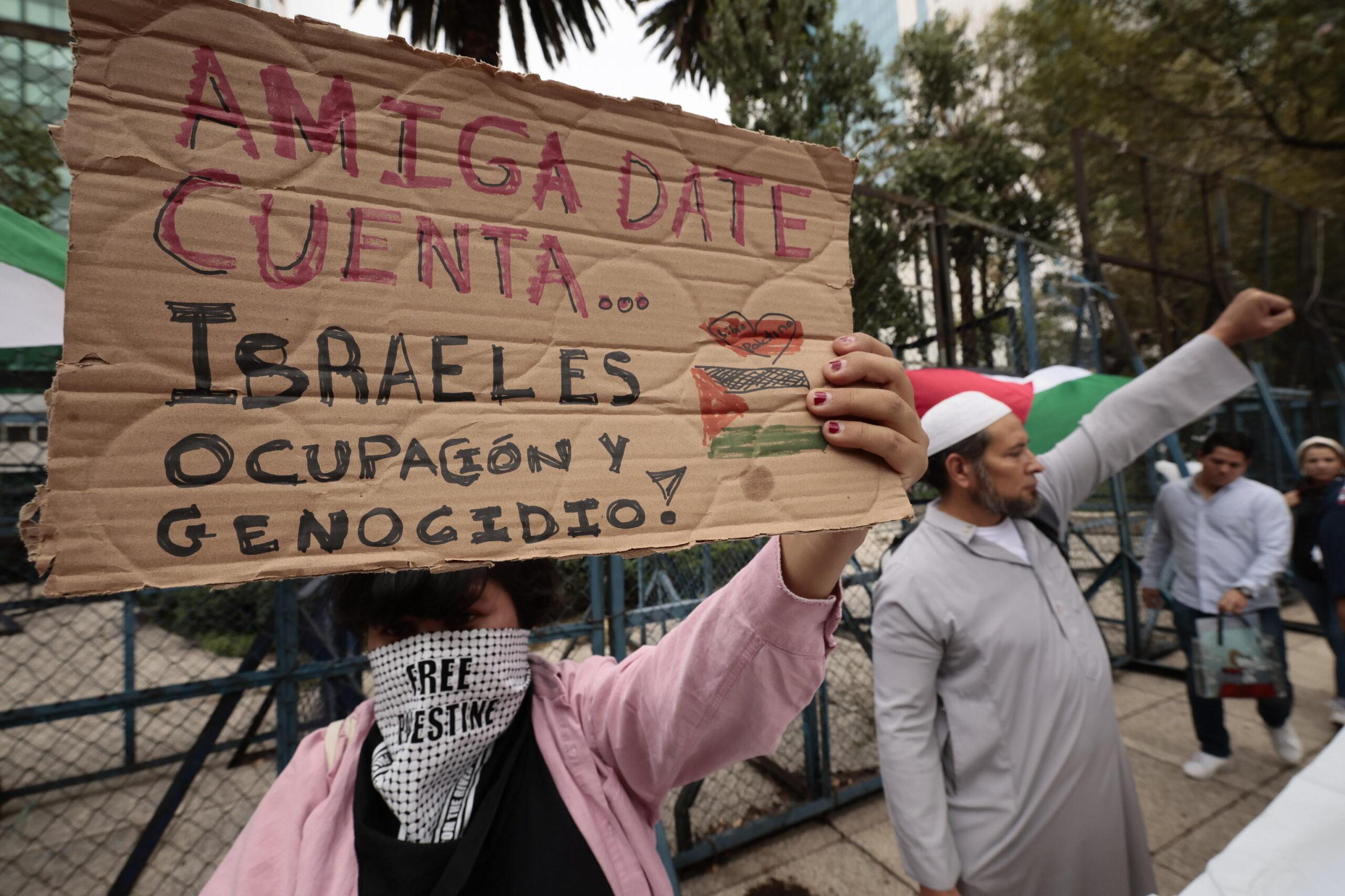 Guerra Israele-Palestina, Pechino dà il suo sostegno ai palestinesi: “Gli stati islamici parlino con una sola voce”. Israele uccide un capo di Hamas