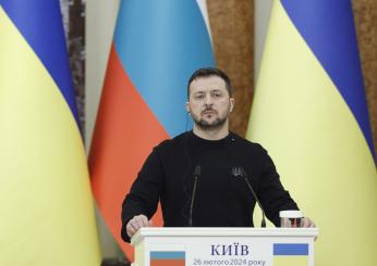 Guerra in Ucraina, Nato: “Nessun progetto di inviare truppe”. Zelensky in Arabia Saudita. Orlov condannato a 2 anni e mezzo